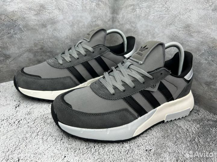 Универсальные кроссовки Adidas Petropy (Арт.58049)