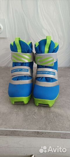 Лыжные ботинки