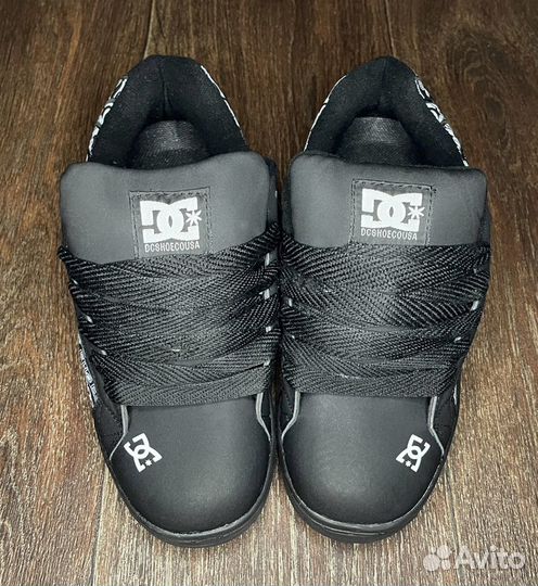 Dc shoes adio circa fallen etnies globe osiris dvs