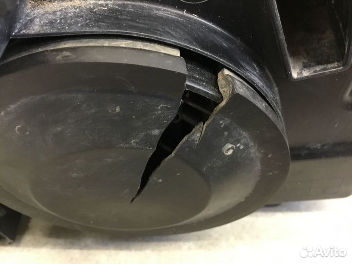 Фара левая VAZ LADA Kalina 2004