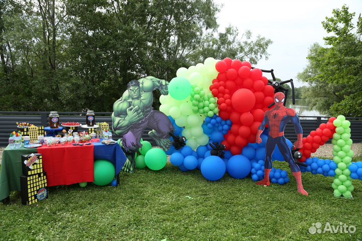 Аренда фигур Халк и Человек паук