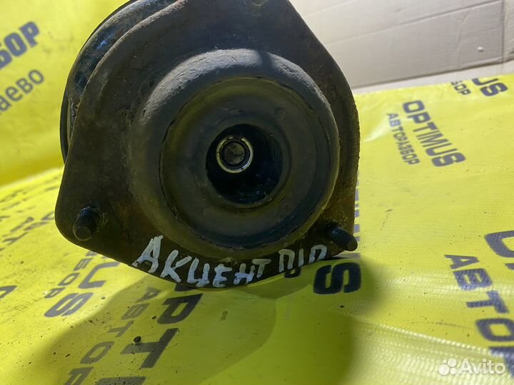 Стойка передняя правая Hyundai Accent G4EC