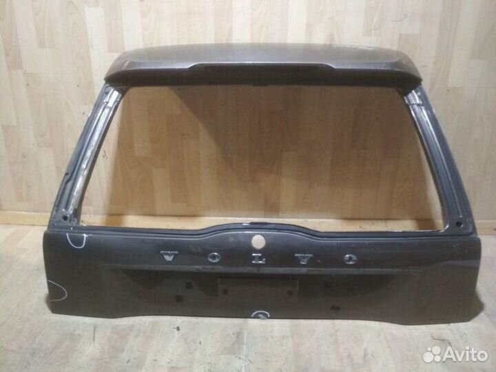 Крышка багажника Volvo