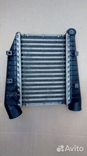 Интеркулер на Опель Омега Б 2.5 Дизель