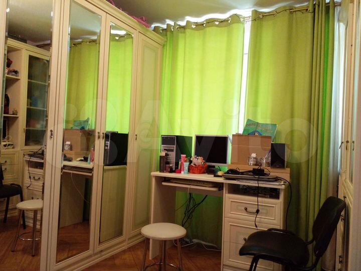 2-к. квартира, 43 м², 4/4 эт.