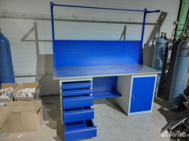 Верстак слесарный