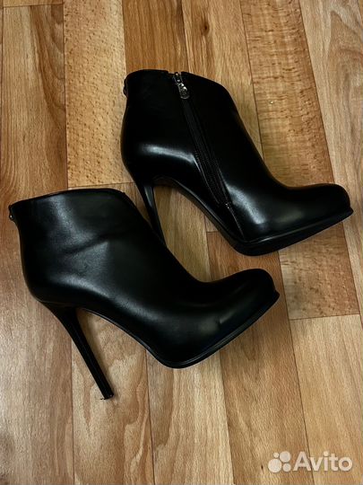 Ботильоны черные на шеильке 36 размер