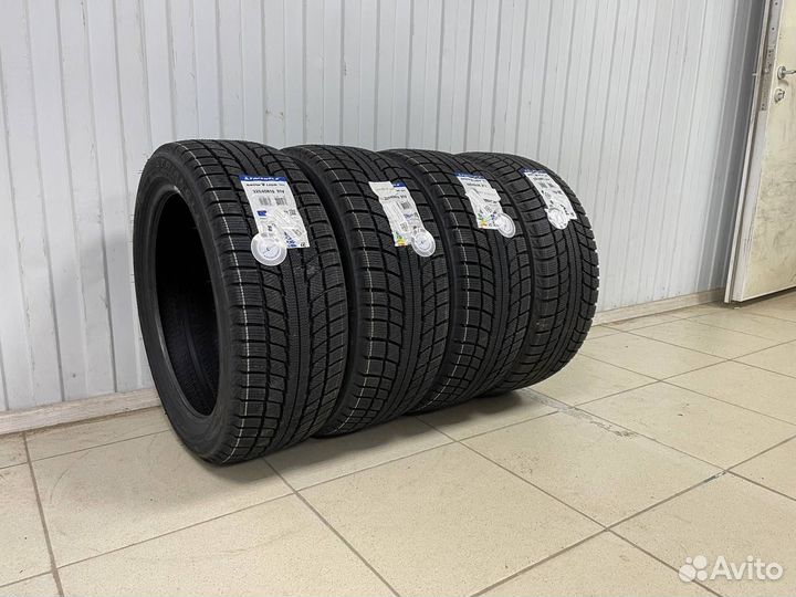 Triangle TR777 215/70 R16