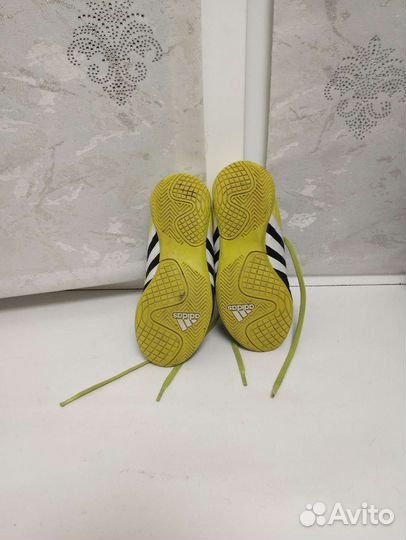 Футбольные бутсы,футзалки