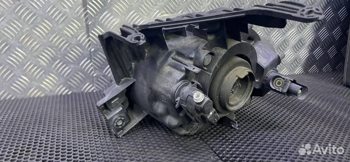 Фара правая Nissan Juke YF15 2011 55410000