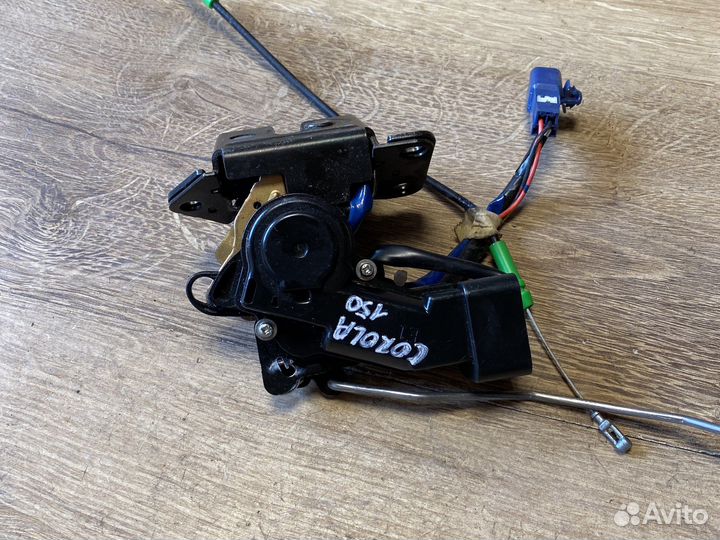 Toyota corolla 120 замок крышки багажника