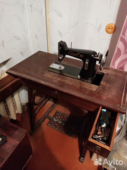 Швейная машинка ножная Csepel 30