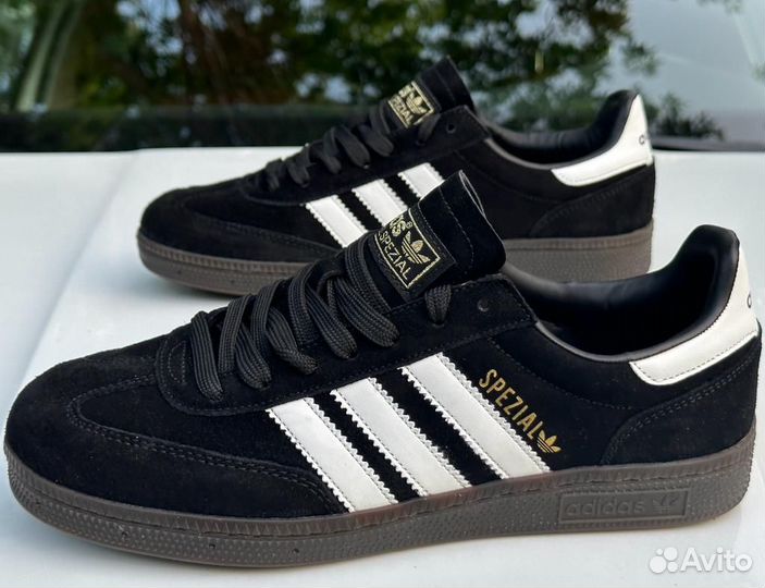 Кроссовки adidas