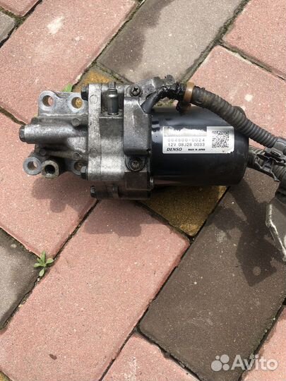 Масляный насос на lexsus gs 450h