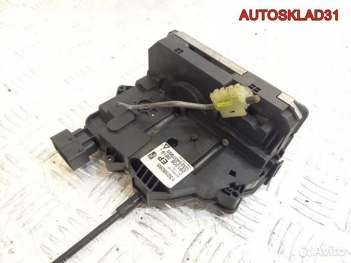 Замок двери задней левой Opel Corsa D 13258265