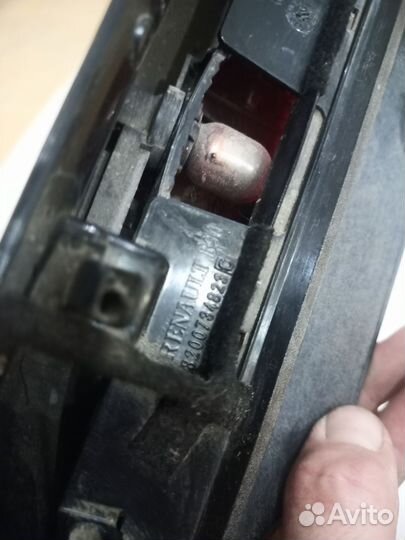 Стоп сигнал Рено Сандеро