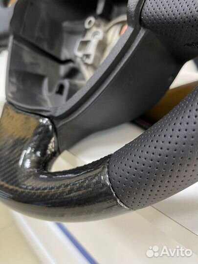 Руль на ладу приору 2 в карбоне