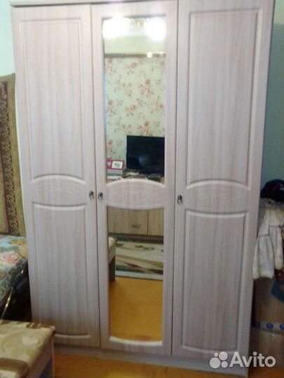 Платяной шкаф бу