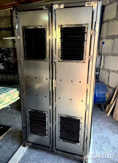 Шкаф мужской в стиле лофт для офиса, бара, дома, р