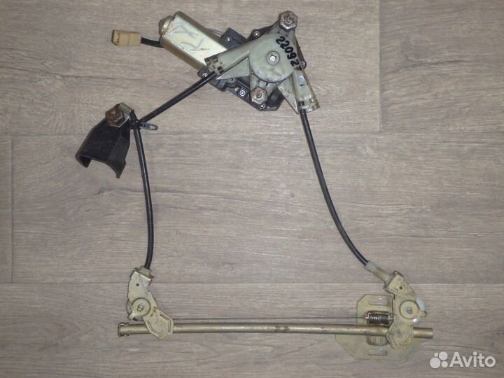 Стеклоподъемник электрический задний правый 2110