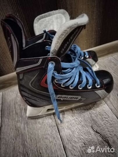 Хоккейные коньки bauer