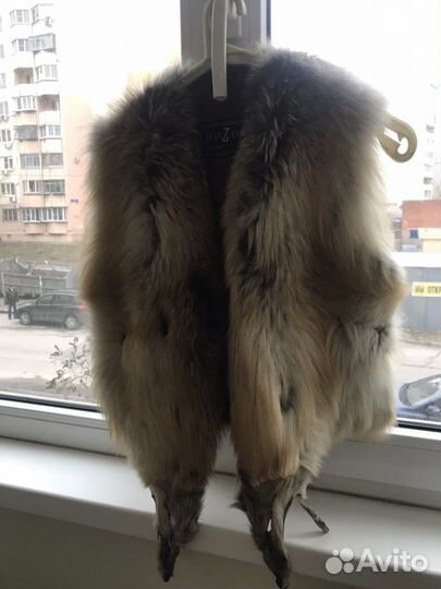 Меховой жилет из лисы
