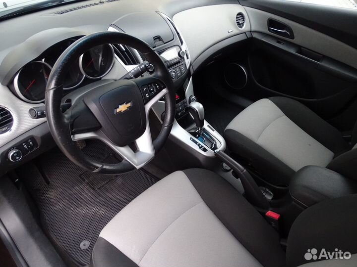 Chevrolet Cruze 1.8 AT, 2014, 92 471 км