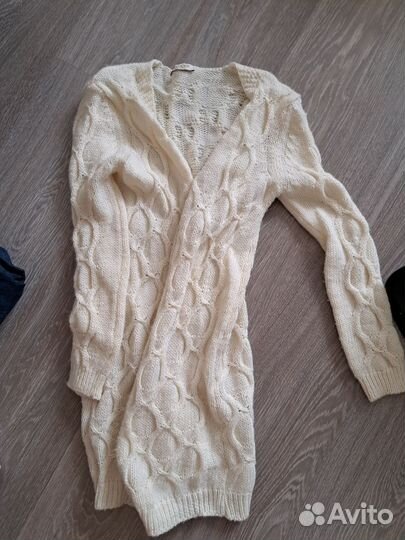 Отдам бесплатно женские вещи 42-44р