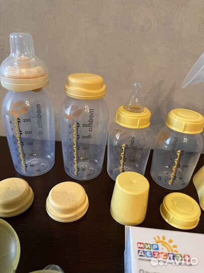Бутылочки medela + молокоотсос
