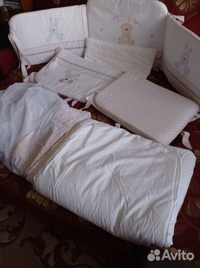 Бортики, балдахин, одеяло и др (комплект Perina)