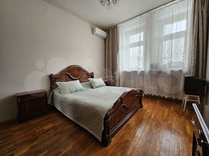 3-к. квартира, 115,7 м², 5/5 эт.