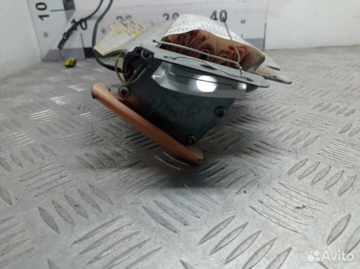 Подушка безопасности пассажирская (в торпедо) BMW