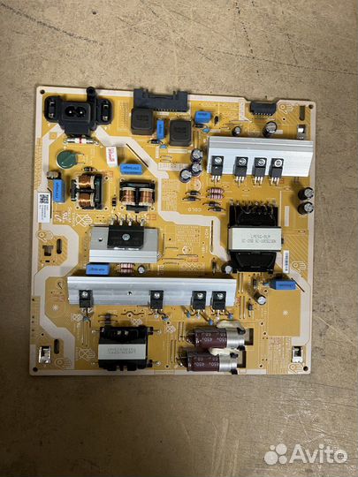 Телевизор Samsung UE55NU7170U в разбор