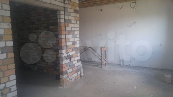 Коттедж 500 м² на участке 10 сот.