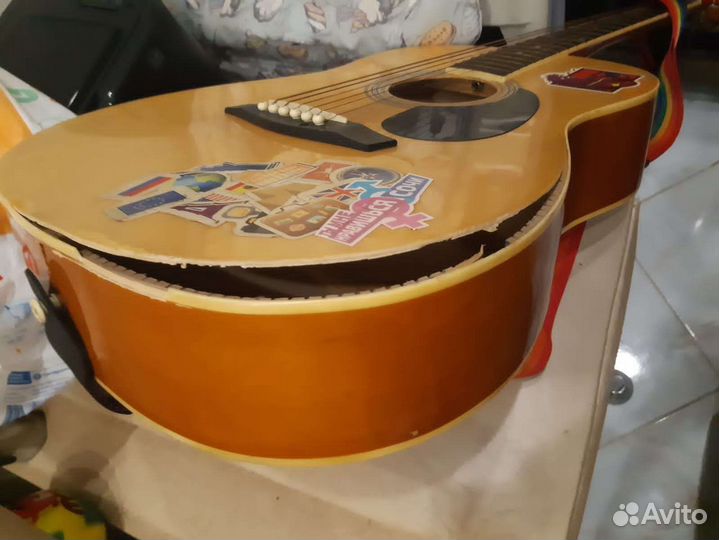 Гитара colombo