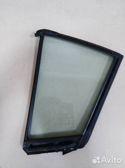 Стекло двери задней правой форточка Mazda Mazda 3