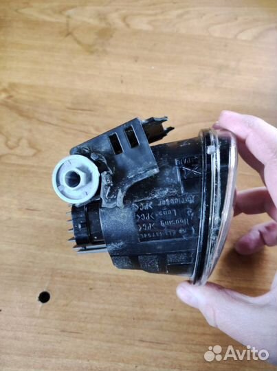 Птф левый Toyota Land Cruiser 150 Prado