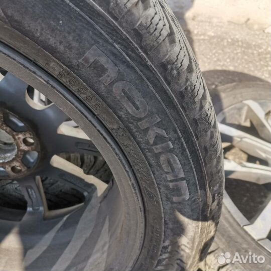 R17 Nokian Tyres Hakkapeliitta 8 225/50, PCD 5x112 DIA 66.5