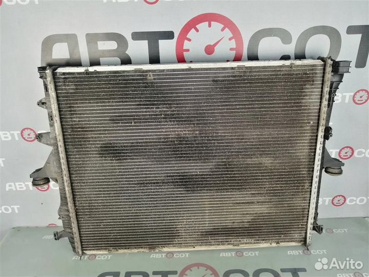 Радиатор системы охлаждения VW Touareg 7L 200320