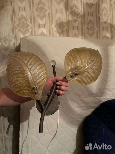 Люстра и светильник