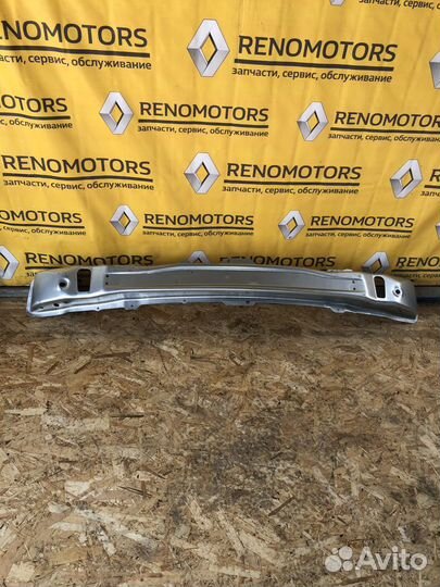 Усилитель бампера передний Рено Дастер оригинал