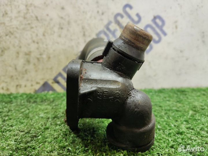 Фланец системы охлаждения Audi A4 B6 седан 1.8 BFB