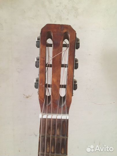 Гитара концертная