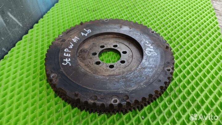 Маховик Renault Logan Sandero 1.6