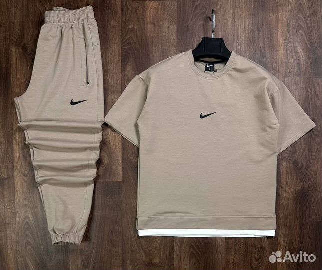 Спортивный костюм Nike футболка + штаны