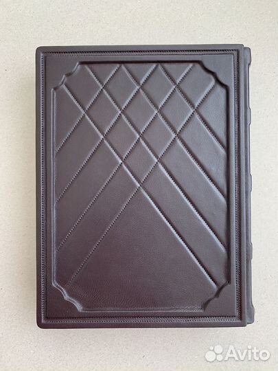 Всеобщая история музыки (подарочная кожаная книга)