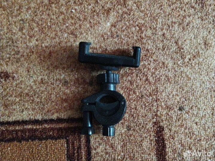 Крепление для смартфона на велосипед