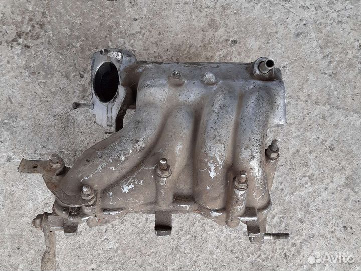 Коллектор впускной 2111-1008031-20 ваз-2114