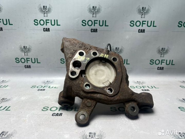 Кулак/цапфа задняя правая Nissan Teana L33