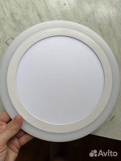 Светильник встраиваемый